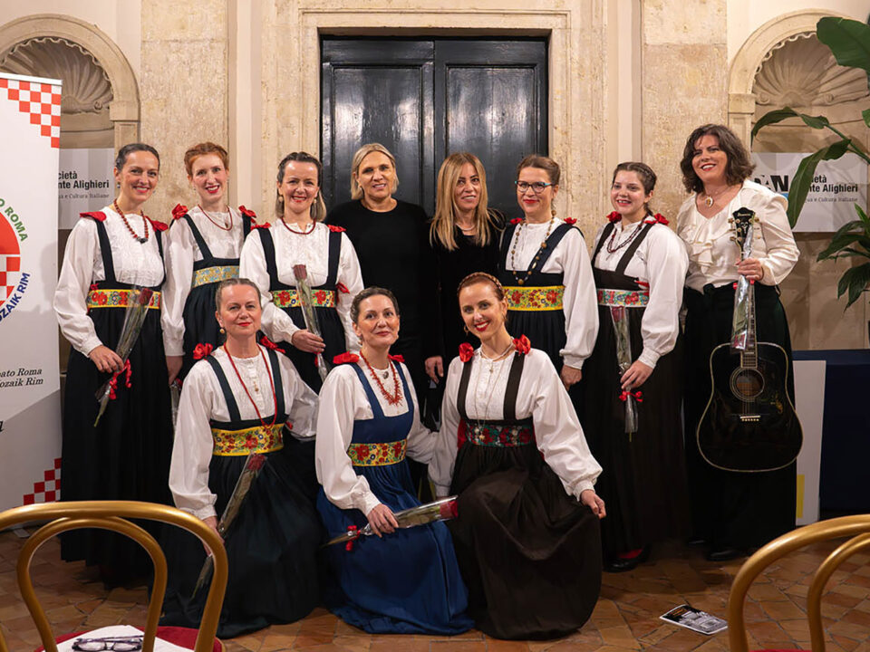 klapa-cesarice-u-rimu-253a-960×720